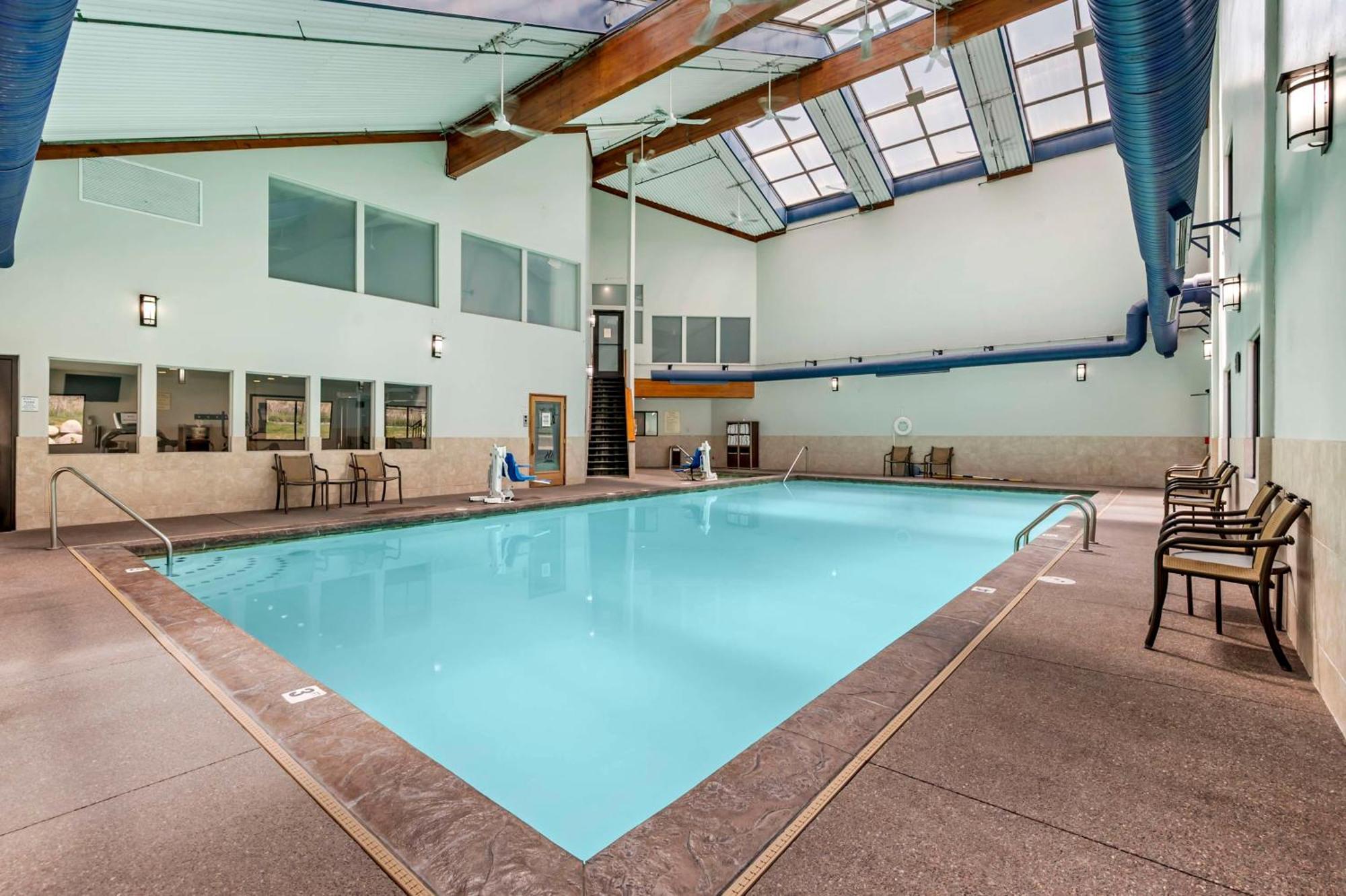Best Western Plus Eagle Vail Airport Екстер'єр фото