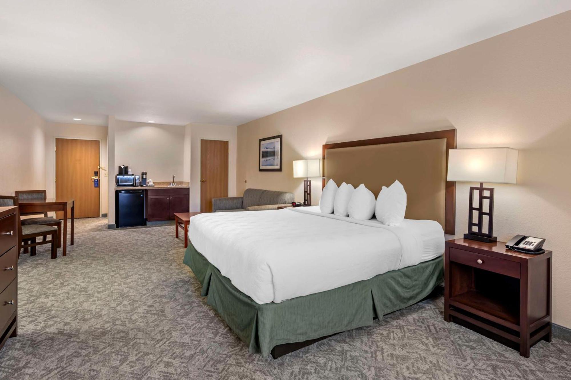 Best Western Plus Eagle Vail Airport Екстер'єр фото