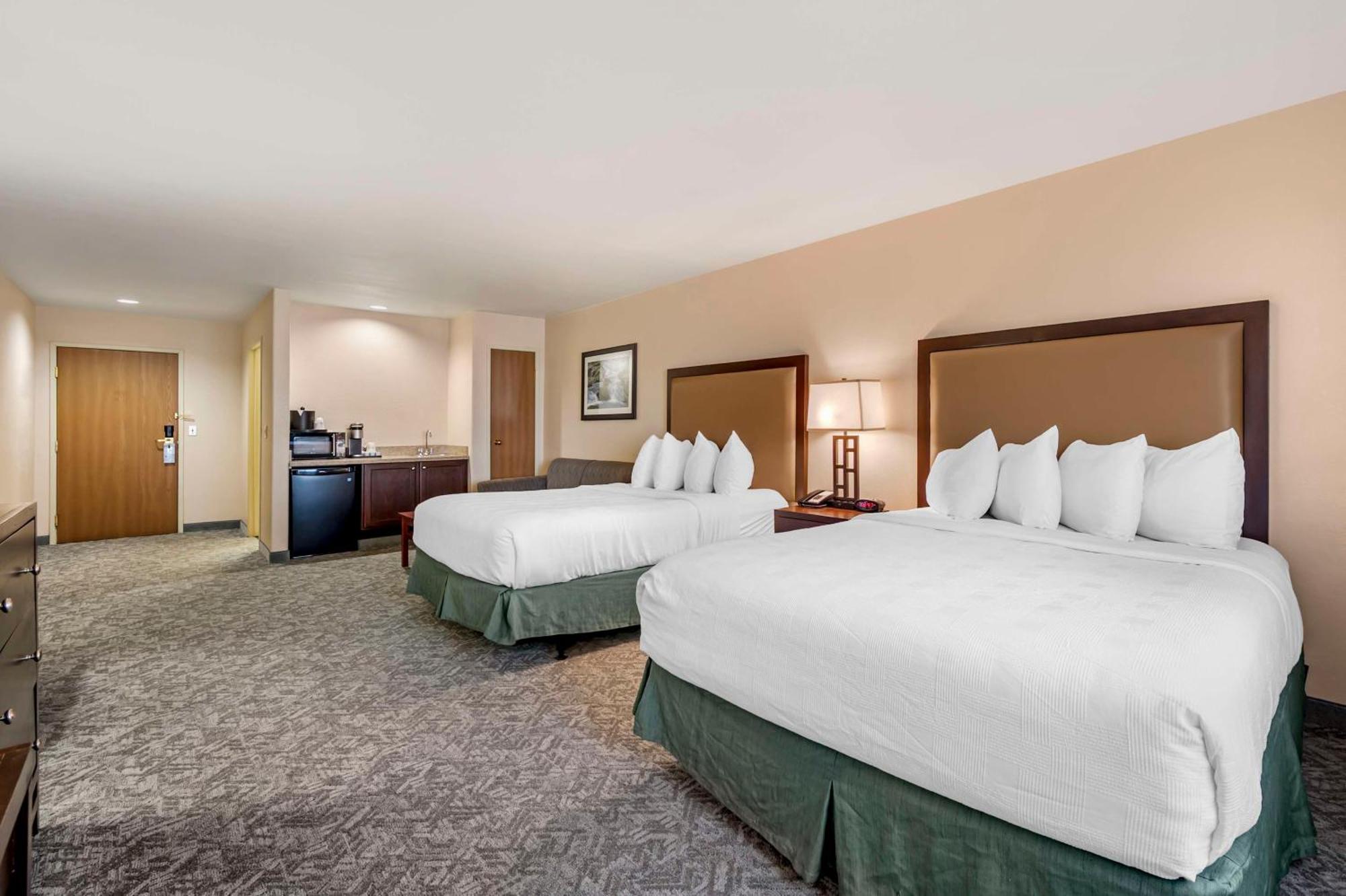Best Western Plus Eagle Vail Airport Екстер'єр фото