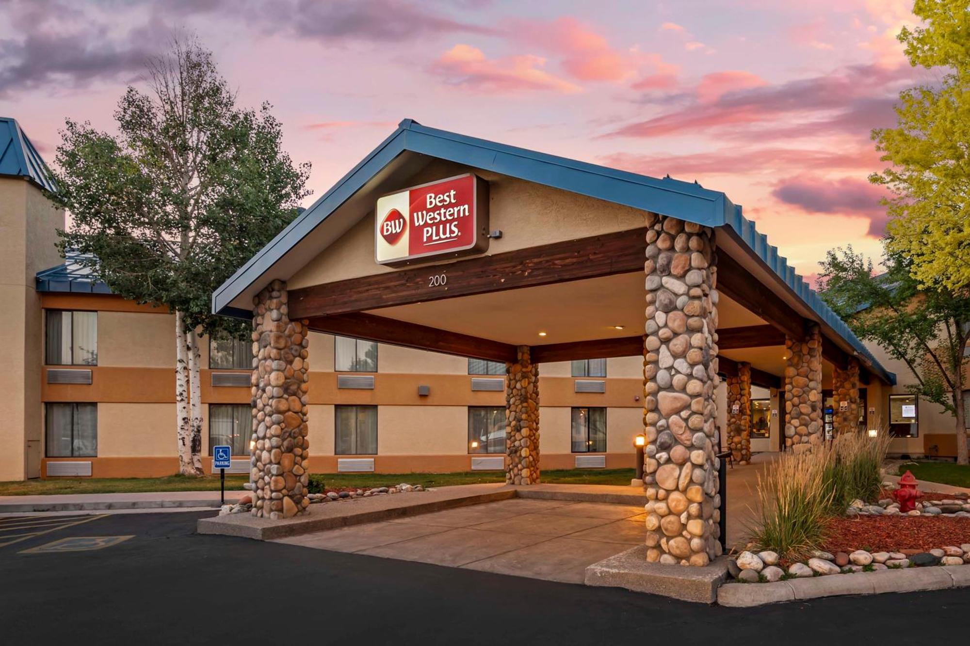 Best Western Plus Eagle Vail Airport Екстер'єр фото
