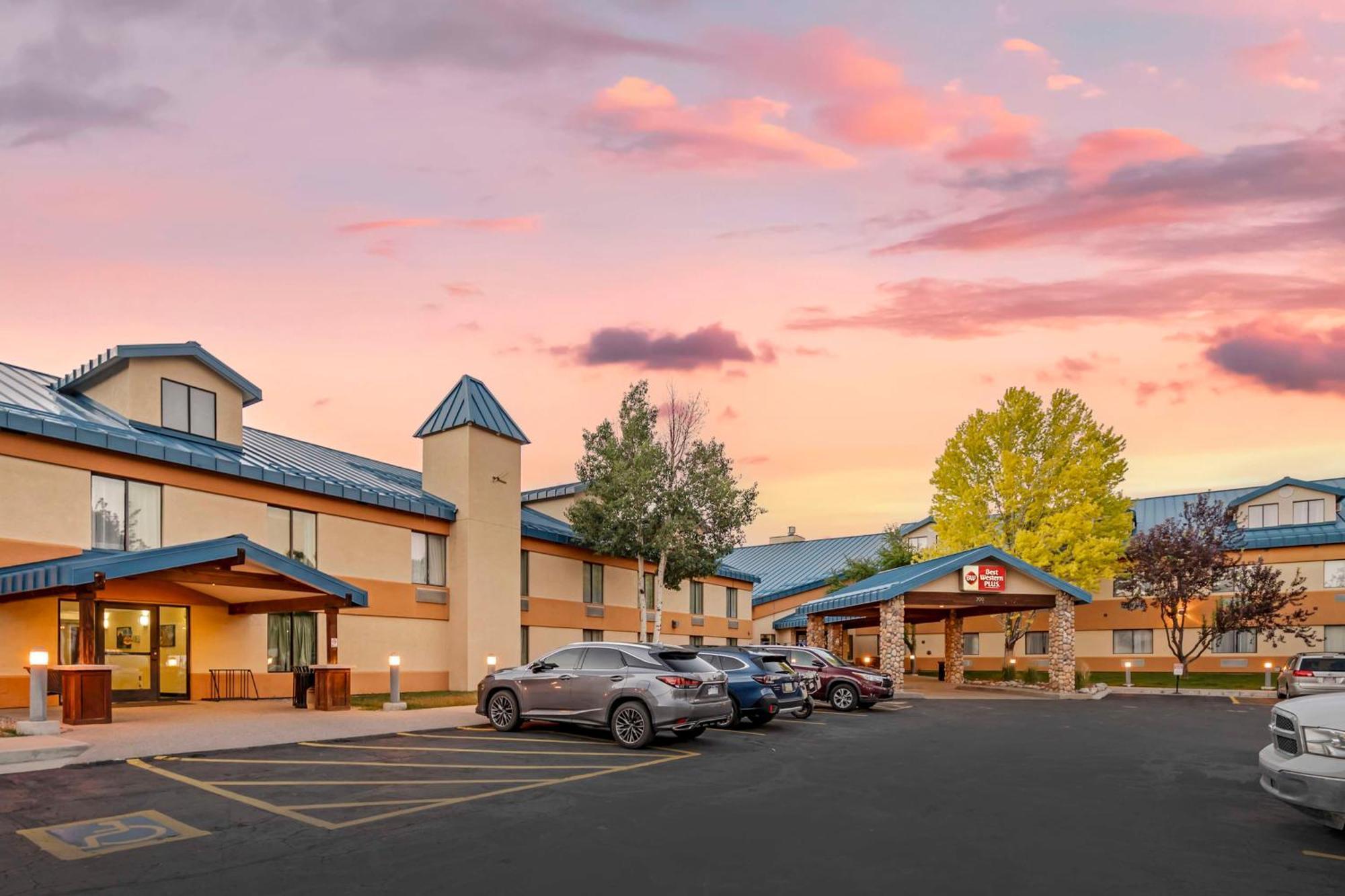 Best Western Plus Eagle Vail Airport Екстер'єр фото