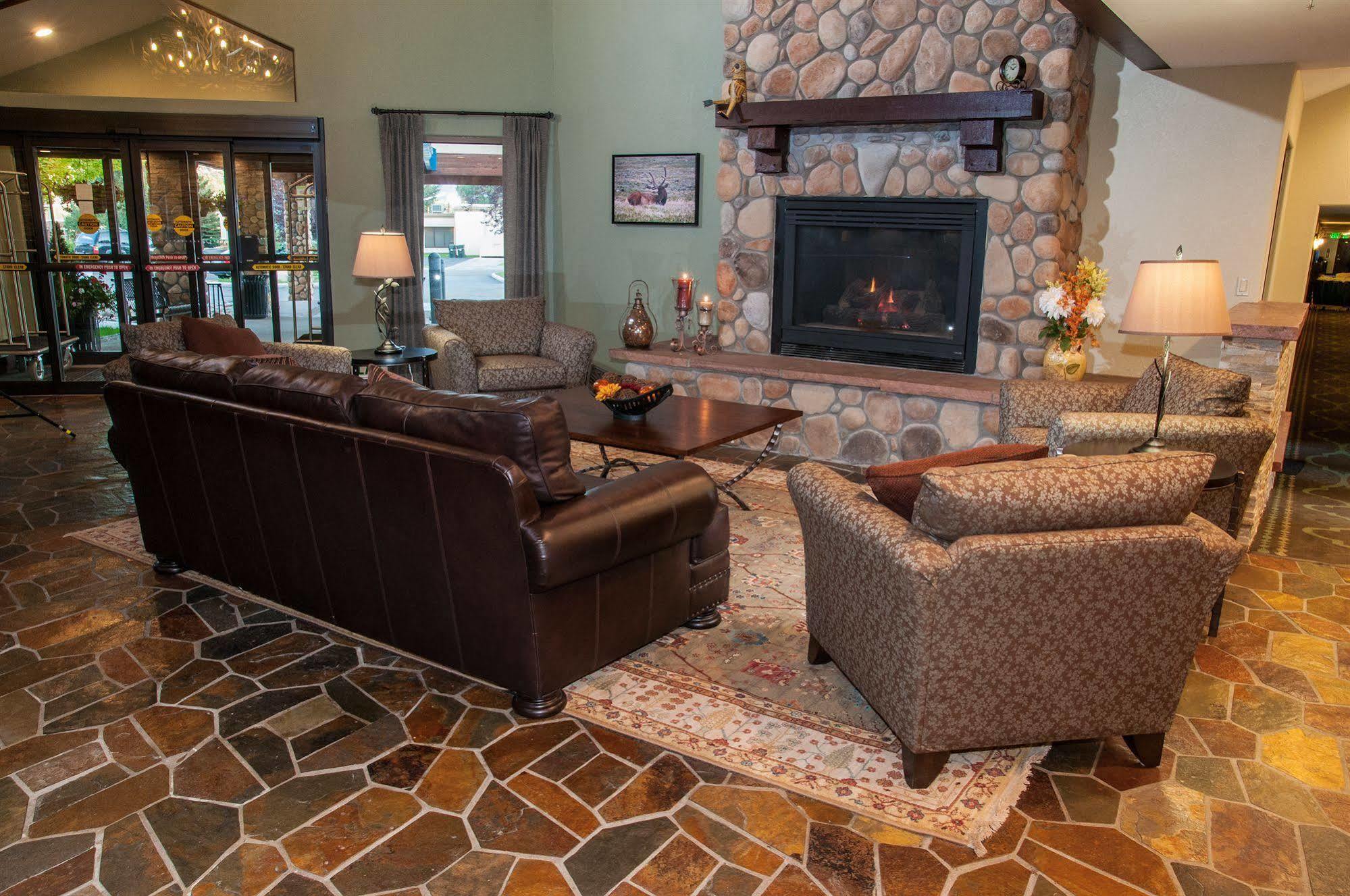 Best Western Plus Eagle Vail Airport Екстер'єр фото